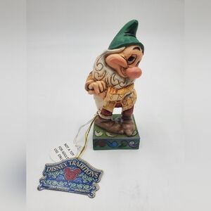 Jim Shore Disney Traditions- Snow White & 7 Dwarfs 4013980 BASHFUL